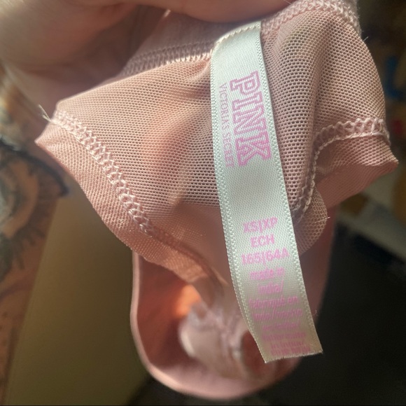 VS PINK VELVET THONG - Picture 6 of 6
